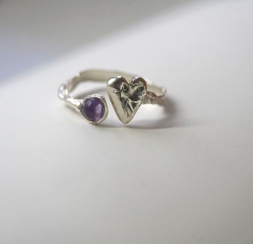 Кольцо Moon River с сердцем разъёмное с аметистом (фиолетовый камень) R046