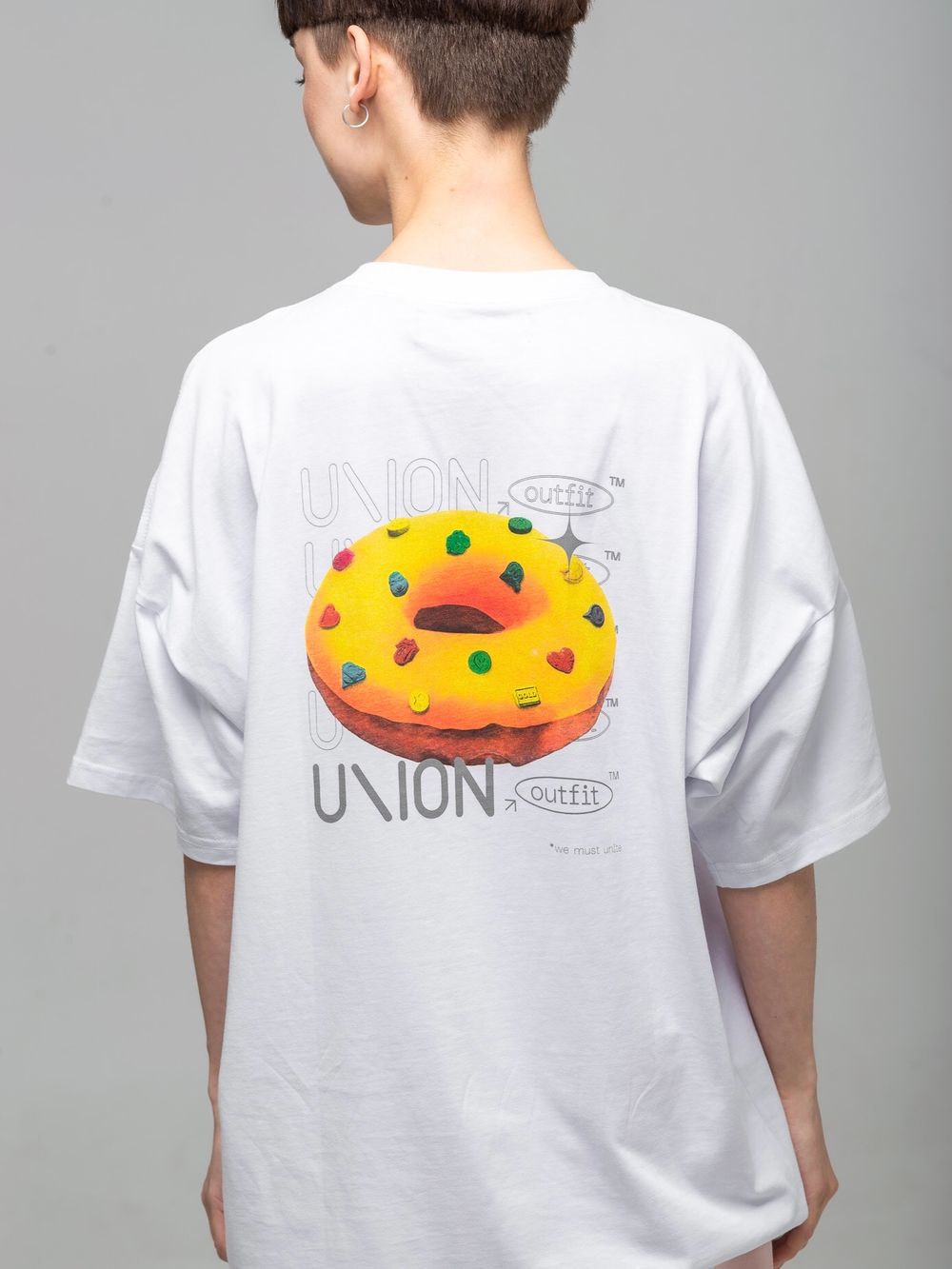 Футболка Union Outfit White Donut